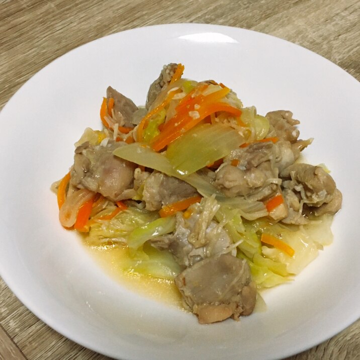 味付けは塩麹のみ！野菜たっぷり鶏胸肉のソテー！